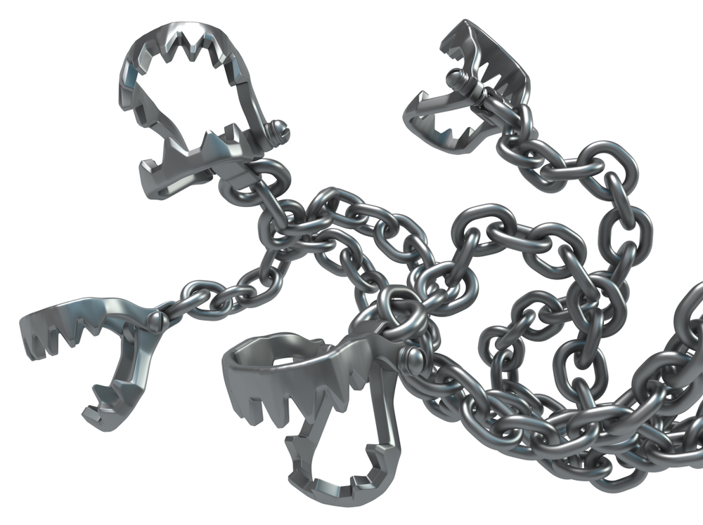 Artistic rendering of chains with claw traps attached.